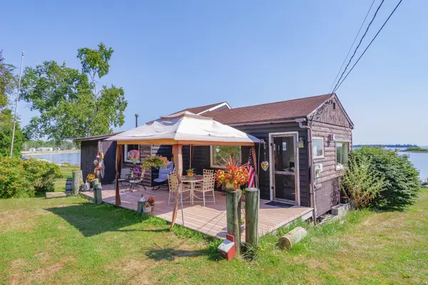 79 Canns Beach Road, Owls Head, ME 04854