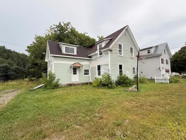 19 Depot Street, Mattawamkeag, ME 04459