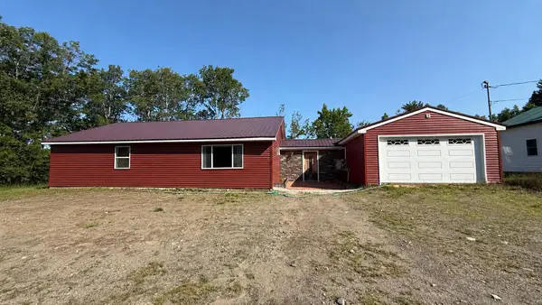 77 Line Road, Dexter, ME 04930