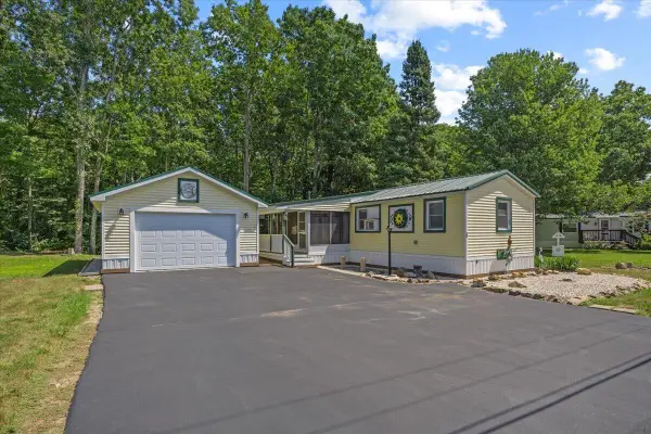 35 Leisure Drive, Alfred, ME 04002