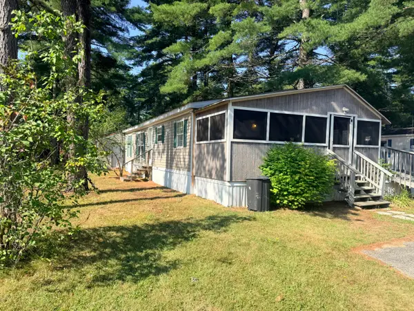 39 Theodore Drive, Brunswick, ME 04011