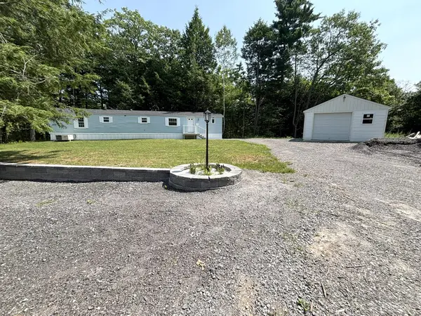 49 Round Stone Road, Mount Vernon, ME 04352