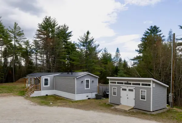 29 Farnsworth Road, Fryeburg, ME 04037