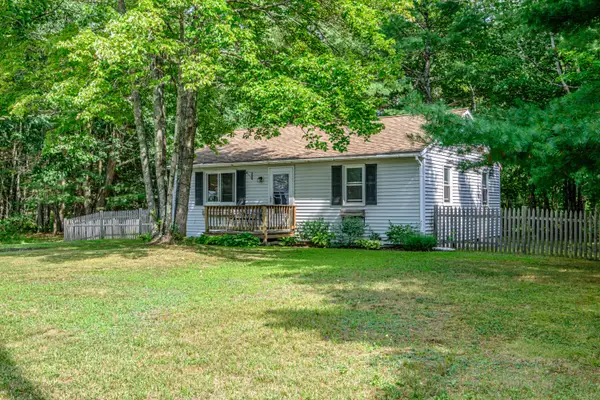 23 Clarkdale Road, Kennebunk, ME 04043