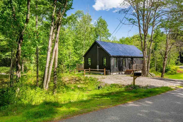 1 Chris Road, Rockport, ME 04856
