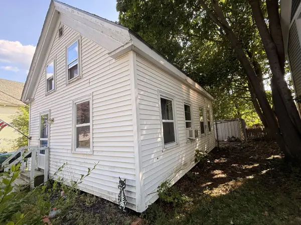 32 Warren Street, Rockland, ME 04841