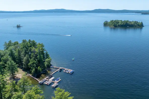 23 Casselton Road, Raymond, ME 04071