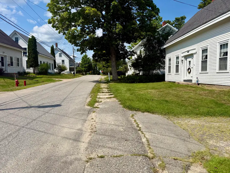 33 Center Street, Machias, ME 04654 - #3
