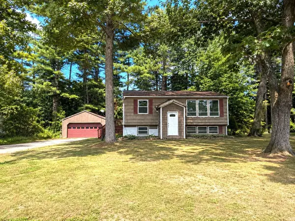 11 Oak Lane, Windham, ME 04062