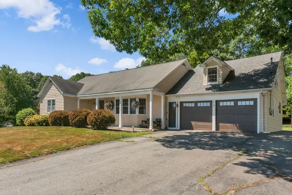9 Hillcrest Street, Hallowell, ME 04347