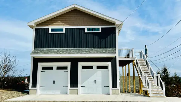 8 Pleasant Street, Lubec, ME 04652