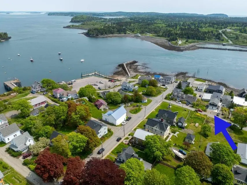 8 Pleasant Street, Lubec, ME 04652 - #3