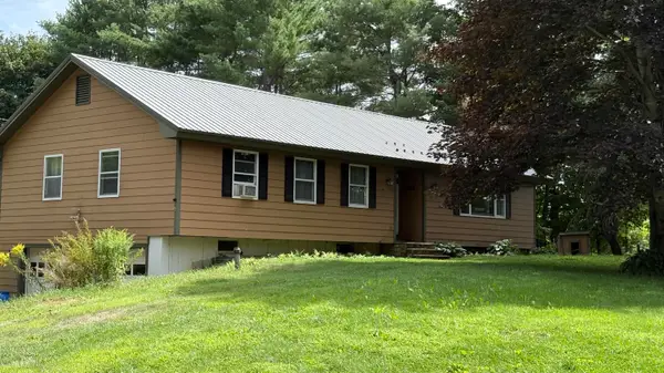 549 Old Lewiston Road, Winthrop, ME 04364