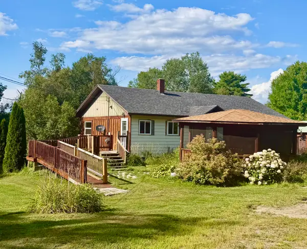 195 Estes Avenue, Palmyra, ME 04965