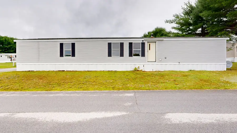 18 Purington Avenue, Mechanic Falls, ME 04256 - #3