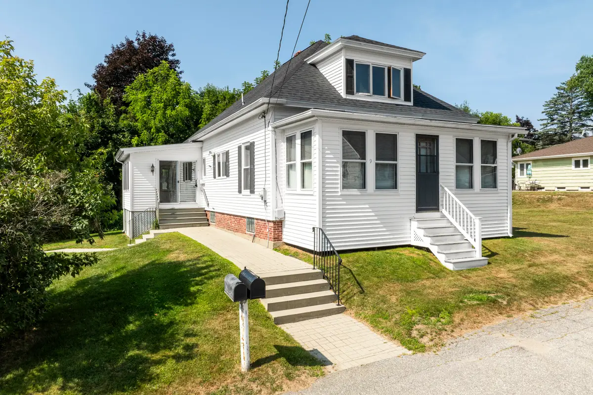 9 Nash Street, Lewiston, ME 04240 - #1