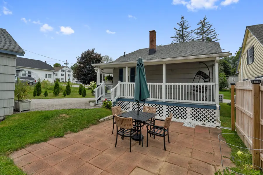 28 Boston Avenue, Lewiston, ME 04240 - #3