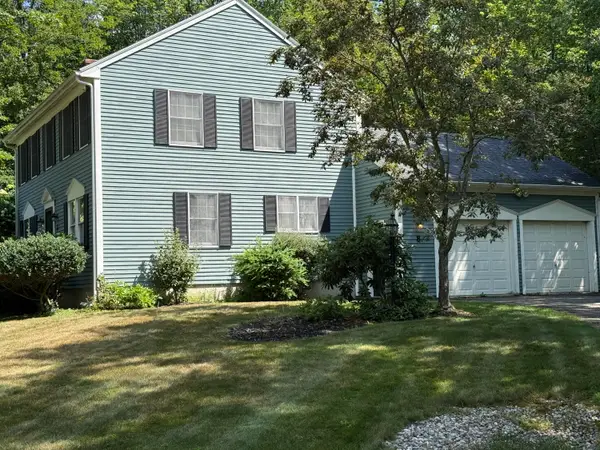 8 Fairway Drive, Scarborough, ME 04074