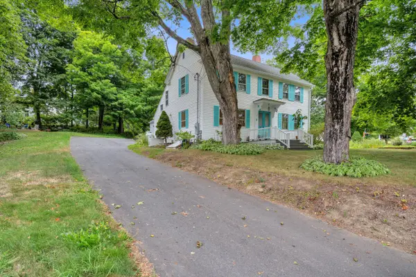 1 Back Hill Street, Bowdoinham, ME 04008