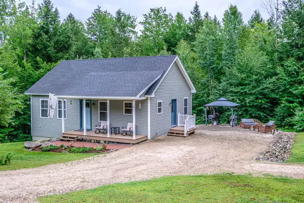 3 Mariner Lane, Sebago, ME 04029