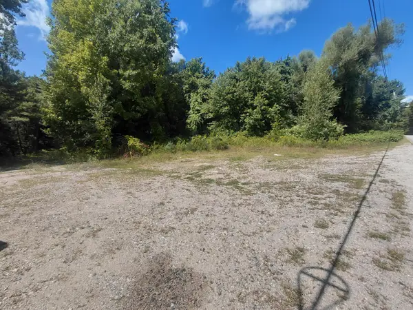 61-1 Middle Road, Waterboro, ME 04087