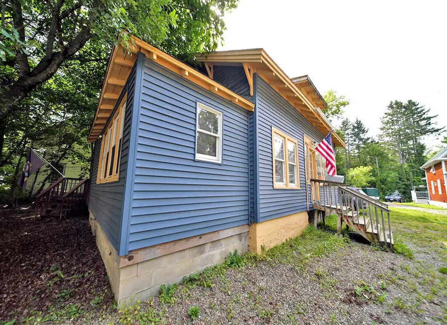 9 Carr Avenue, Houlton, ME 04730 - #3