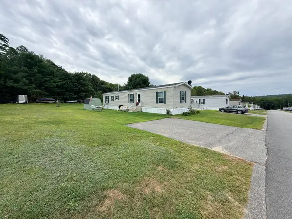 6 Tirrell Avenue, Mechanic Falls, ME 04256