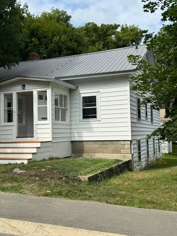 6 Plummer Street, Orono, ME 04473 - #2