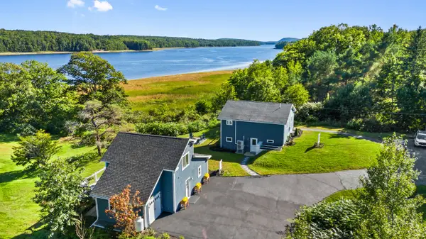 1051 N Main Street, Winterport, ME 04496