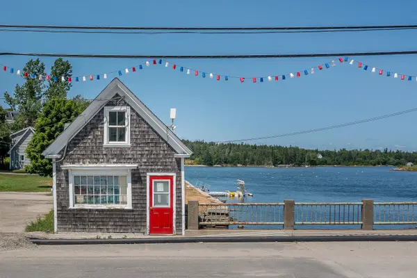 10 Main Street, Vinalhaven, ME 04863
