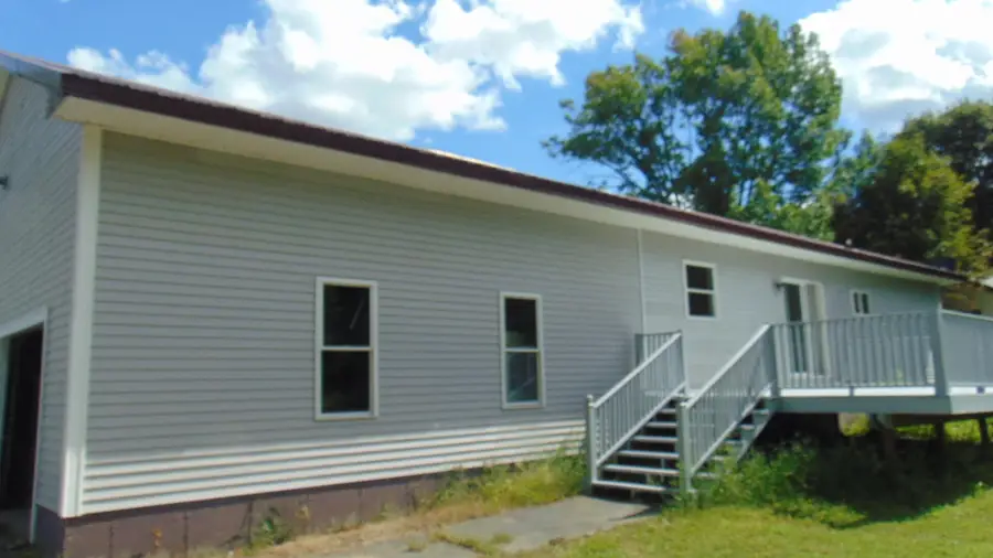 17 Edwards Street, Lincoln, ME 04457 - #2
