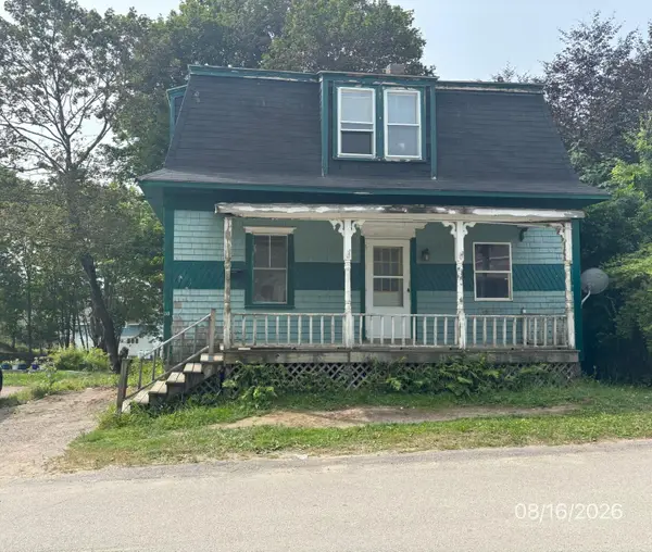 30 3rd Street, Eastport, ME 04631
