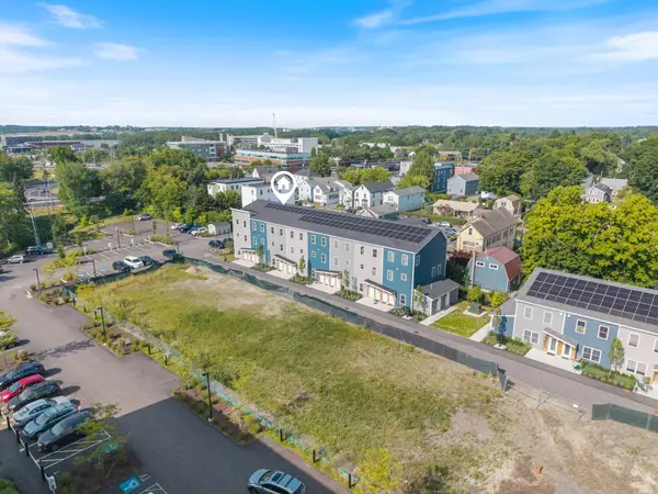 65 Dougherty Court #203, Portland, ME 04102