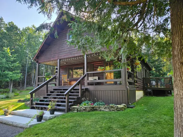 901 Mann Hill Road, Holden, ME 04429