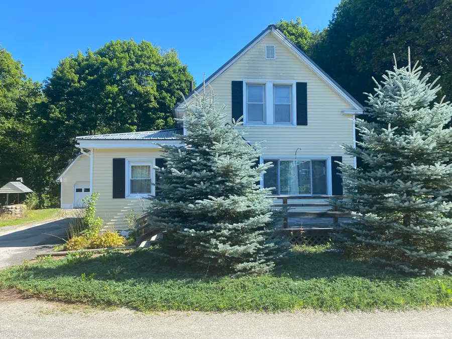 5 Charles Street, Lincoln, ME 04457 - #2