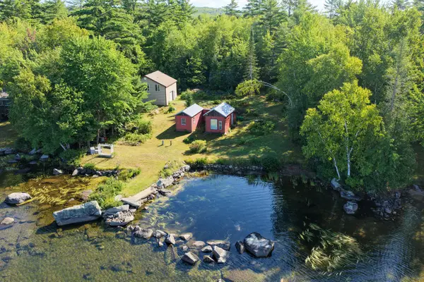 579 Phinney Farm Road, Lincoln, ME 04457