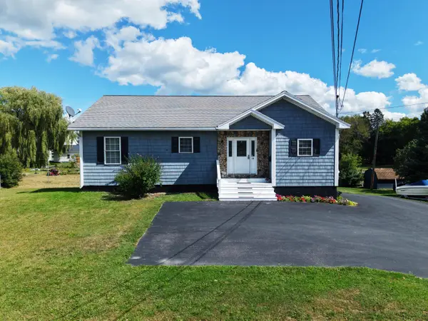 16 South Street, Houlton, ME 04730