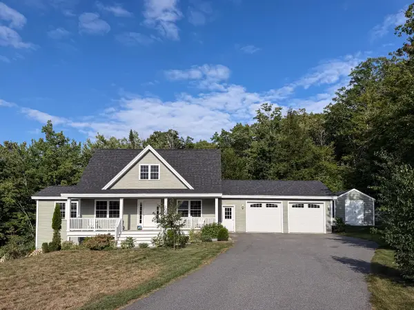 14 Abenaki Drive, Windham, ME 04062