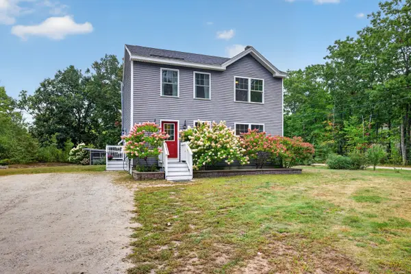 31 Middle Road, Kennebunk, ME 04043