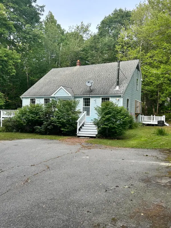 2116 Carmel Road N, Newburgh, ME 04444