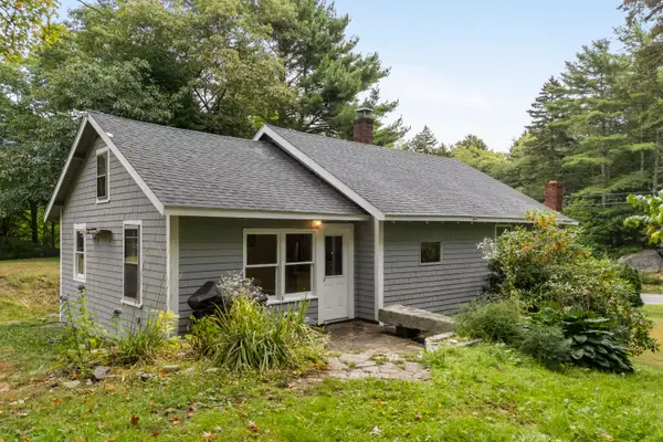 13 Cameron Point, Southport, ME 04576