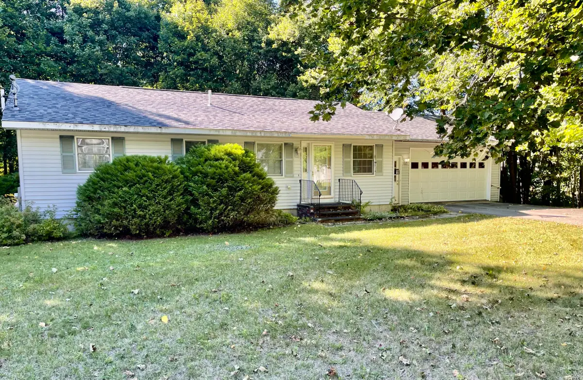 18 Elm Street, Dexter, ME 04930 - #1