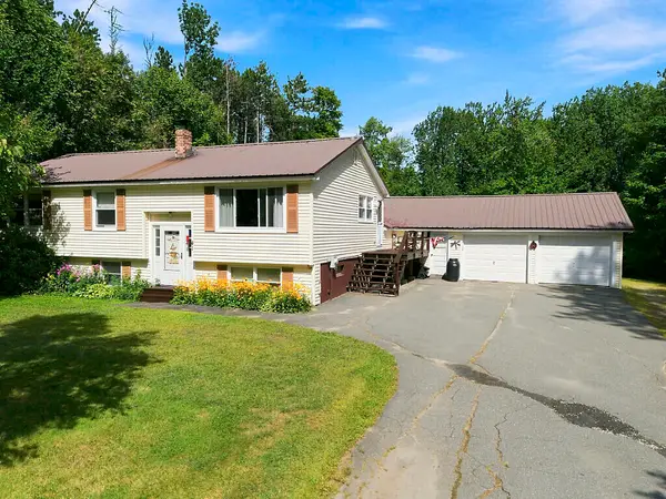 41 Crescent Street, Skowhegan, ME 04976