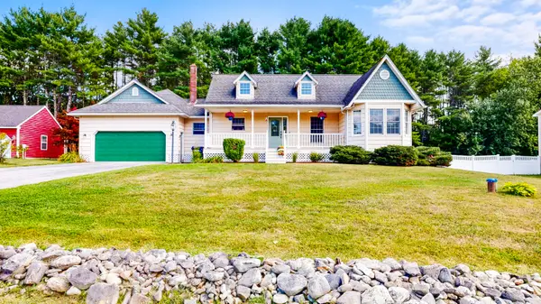 33 Waters Edge Drive, Lewiston, ME 04240
