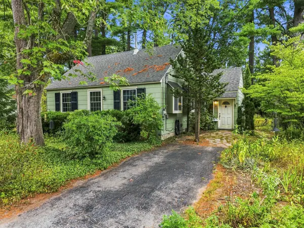 11 Chamberlain Avenue, Brunswick, ME 04011