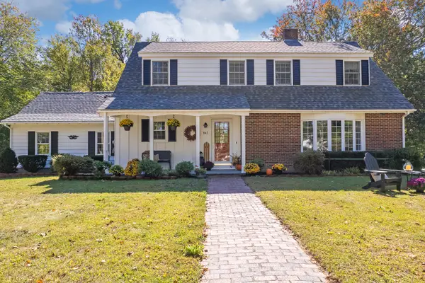 847 Middlesex Road, Topsham, ME 04086