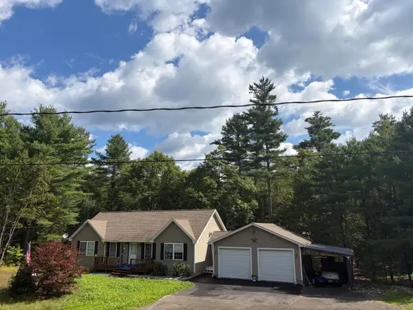 24 Easy Street, Standish, ME 04084