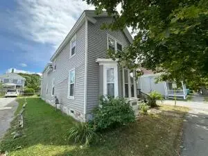 93 Parkview Avenue, Bangor, ME 04401