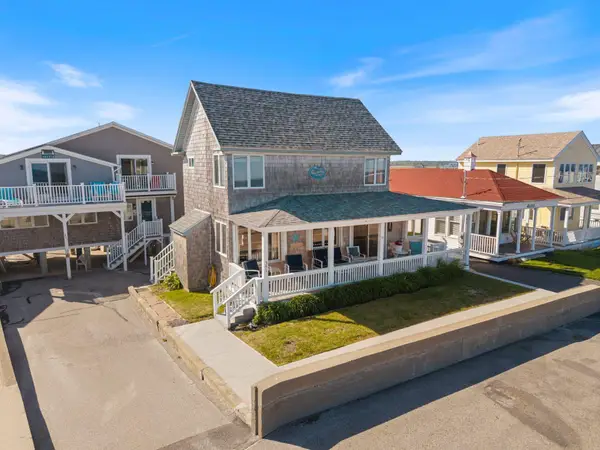 351-353 Webhannet Drive, Wells, ME 04090