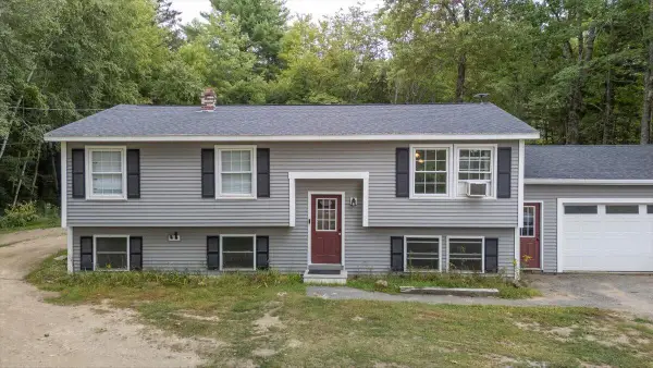 1327 Manktown Road, Waldoboro, ME 04572